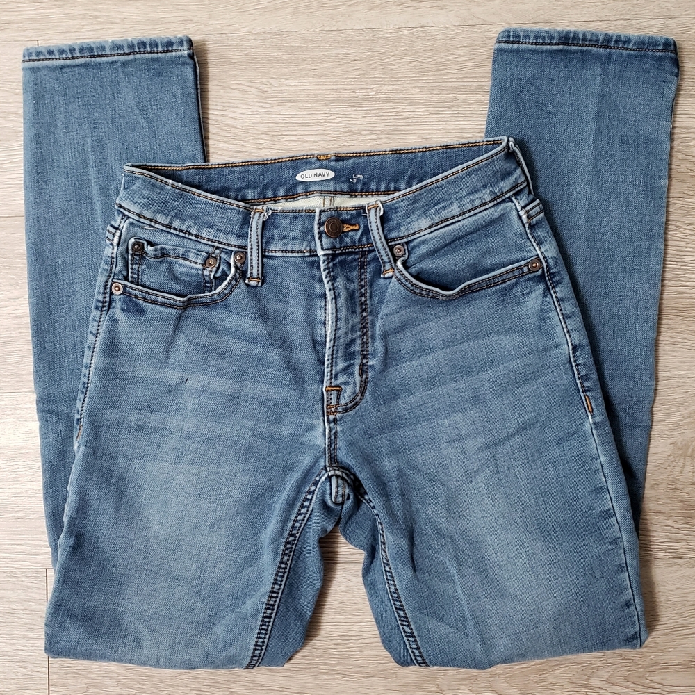 Men's Old Navy slim fit medium wash distressed jean size 28 x 30 denim